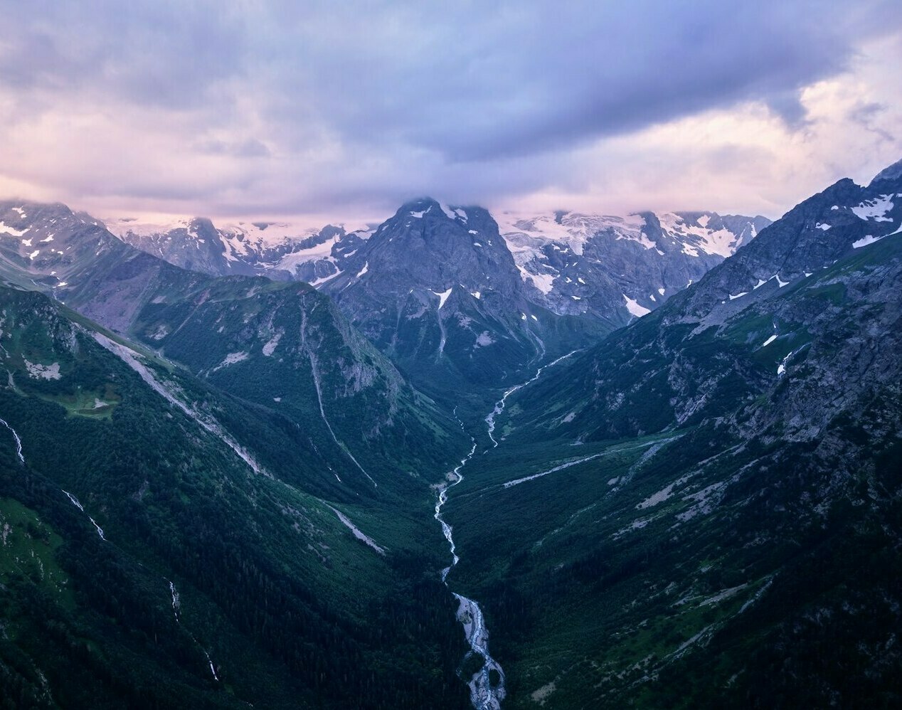 <span style="font-weight: bold; font-style: italic;"><a href="/кчр" target="_self">
Экскурсия по Карачаево - Черкессии
</a></span>